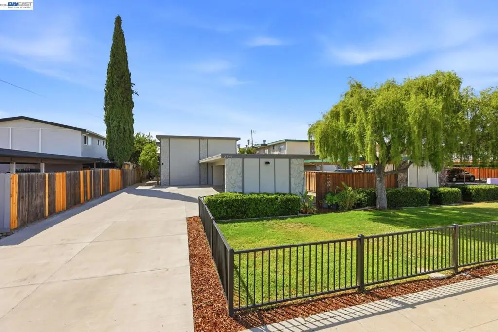 Quadruplex for sale at 2347 Chestnut St, Livermore, CA