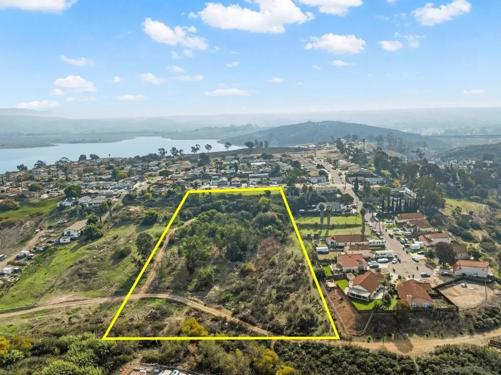 8840 Leigh Ave, Spring Valley, CA — listing photo 1