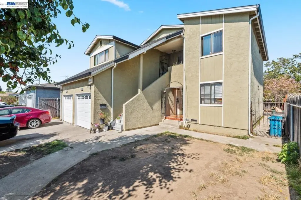 Duplex for sale at 33454 7Th St, Union City, CA