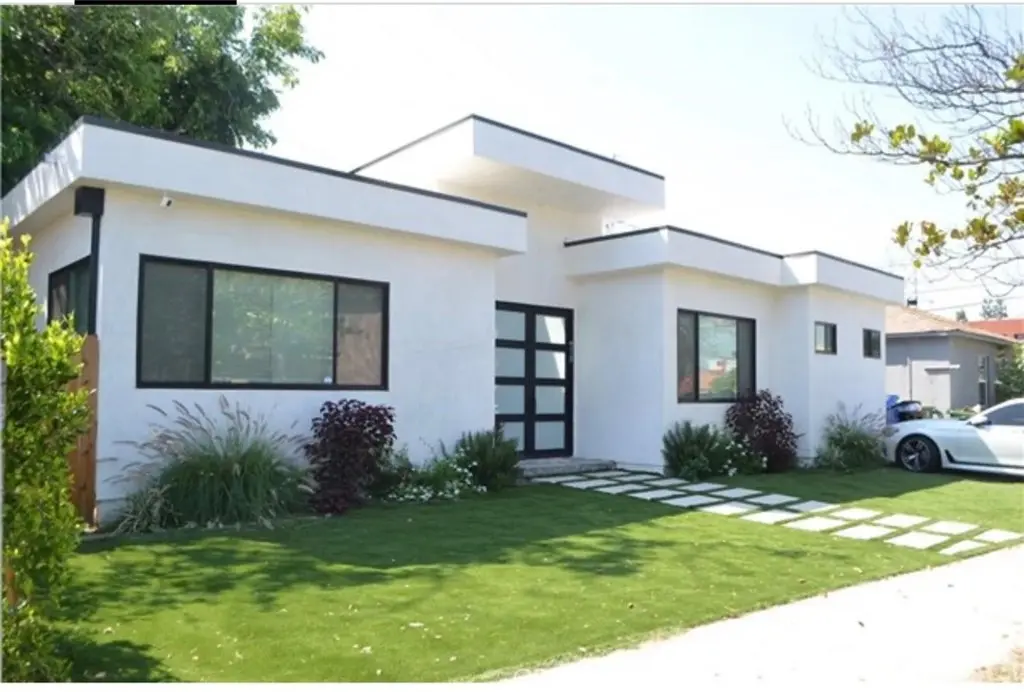 5501 Crebs, Tarzana, CA — listing photo 1