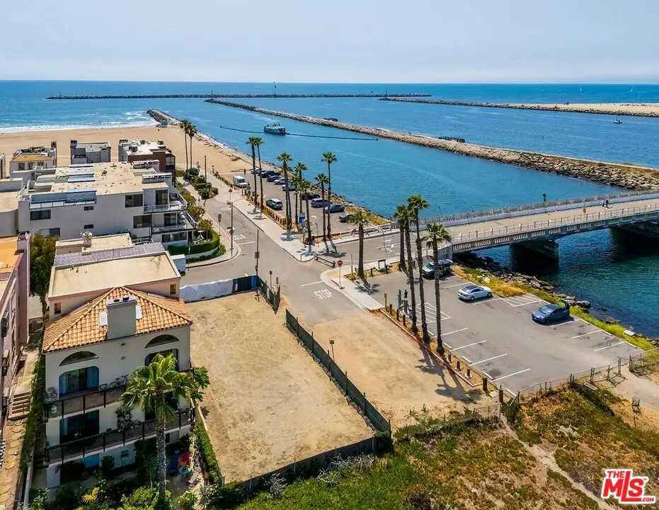 6202 Pacific Avenue, Playa Del Rey, CA — listing photo 1