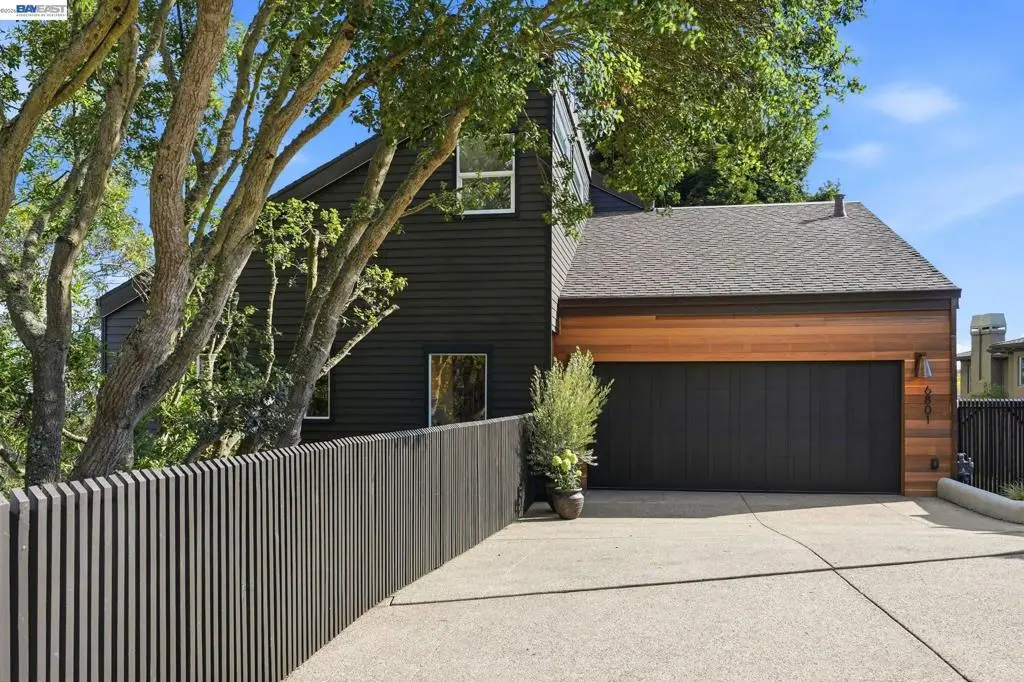 Single Family Residence for sale at 6801 Buckingham Blvd, Berkeley, CA featuring 5 beds and 4 baths