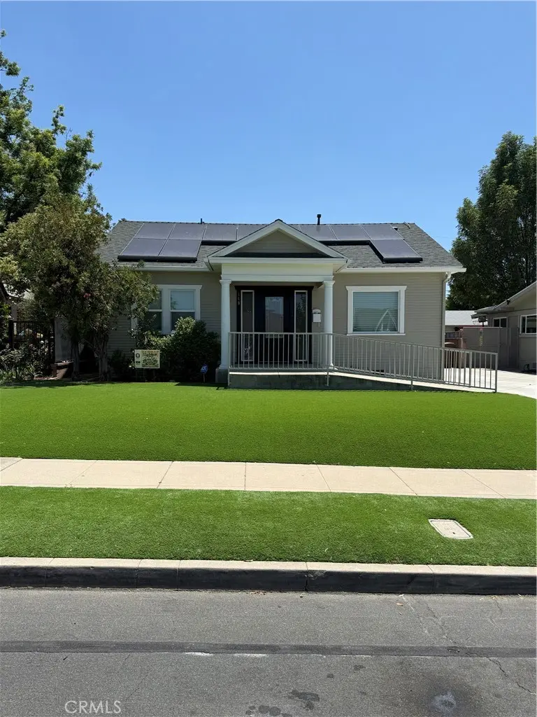 Single Family Residence for rent at 140 Primrose, Placentia, CA featuring 2 beds and 2 baths