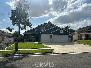 Residential Lease for rent at 947 Cheyenne, Corona, Riverside County, CA featuring 3 beds and 3 baths