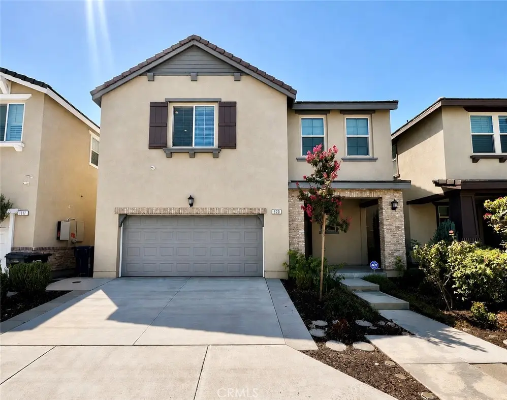 Single Family Residence for rent at 920 SPADRA Avenue, Pomona, CA featuring 5 beds and 5 baths