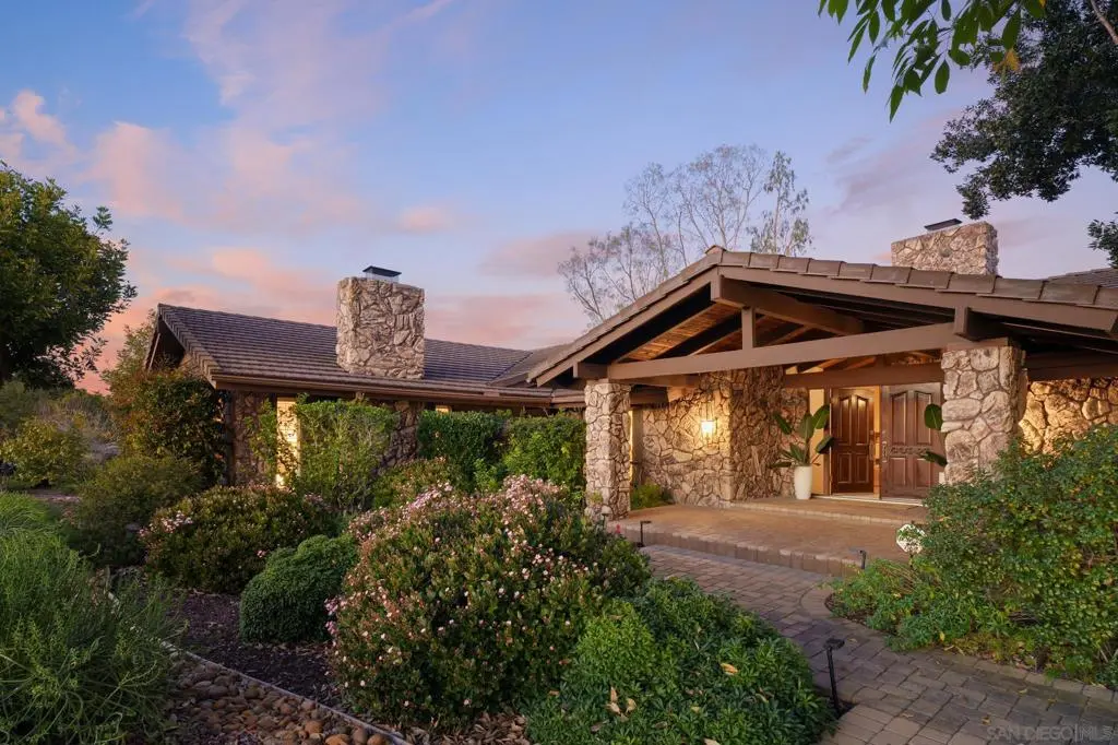 15943 Ranch Hollow Rd, Poway, CA — listing photo 1