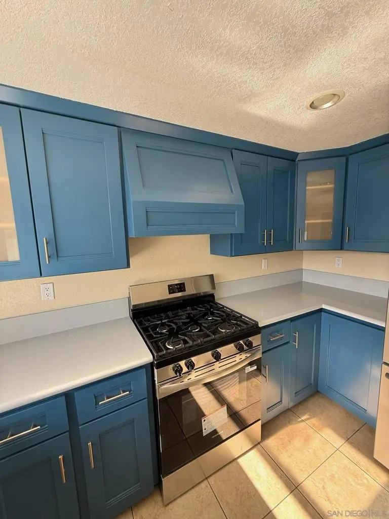 Townhouse for rent at 1536 Smythe, San Diego, CA featuring 3 beds and 3 baths