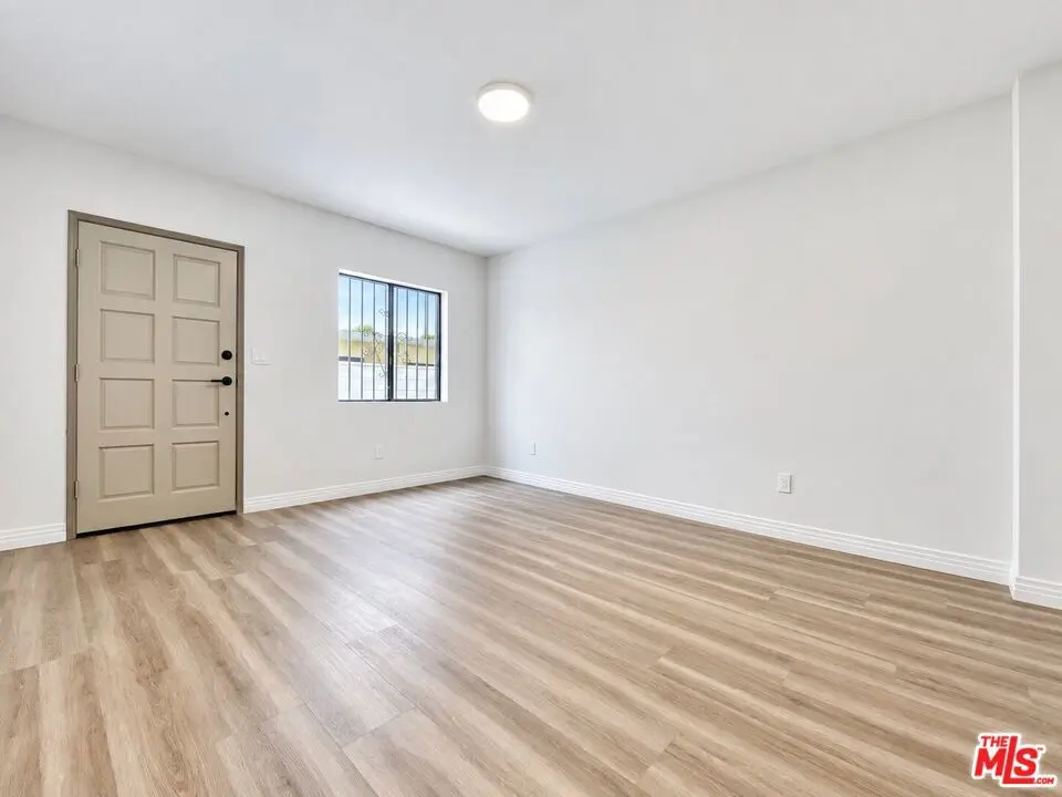Condominium for rent at 1240 S Bronson Avenue 3, Los Angeles, CA featuring 1 bed and 1 bath