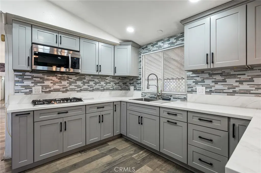 12401 Filmore Street 618, Sylmar, CA — listing photo 1