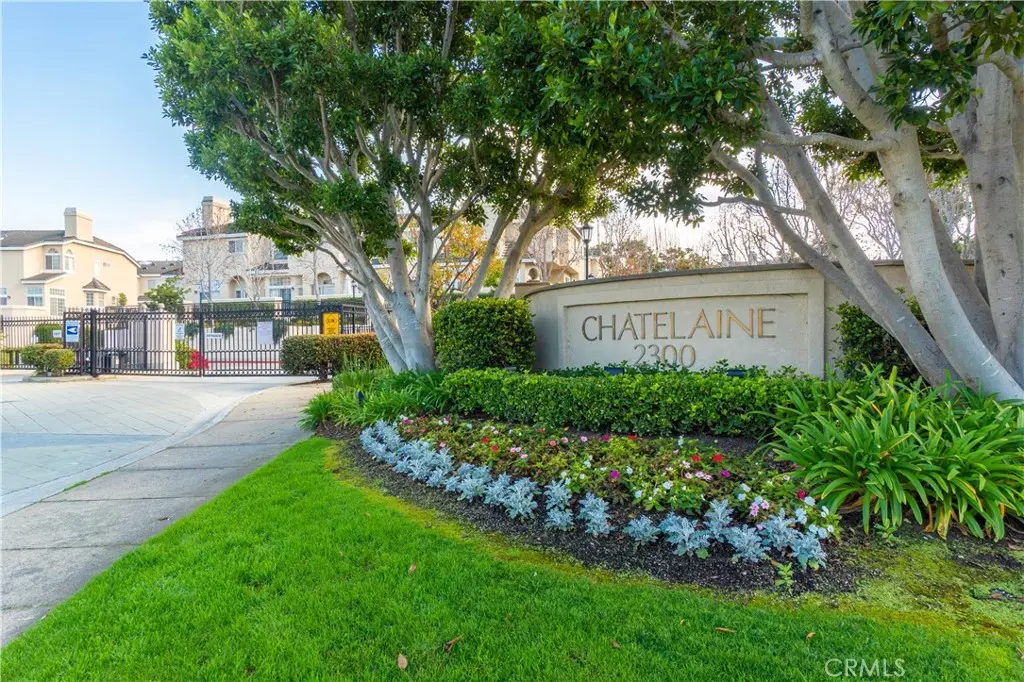 Townhouse for sale at 2300 Maple Avenue 41, Torrance, CA featuring 3 beds and 3 baths