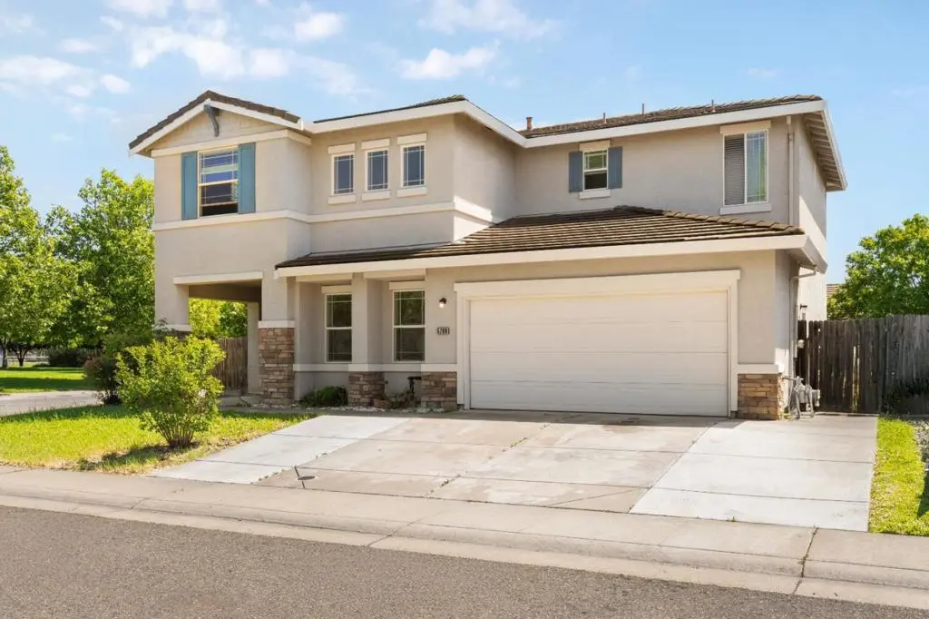 Single Family Residence for sale at 5700 Gold Poppy Way, Elk Grove, CA featuring 4 beds and 3 baths