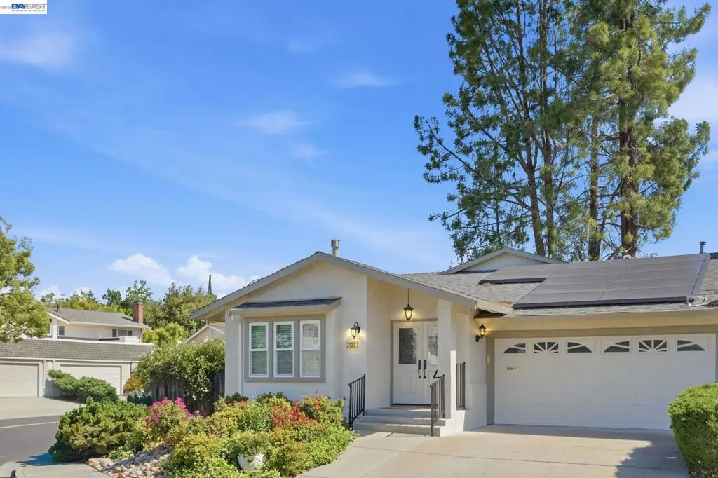 Single Family Residence for sale at 2122 Wilmington Drive, Walnut Creek, CA featuring 3 beds and 3 baths