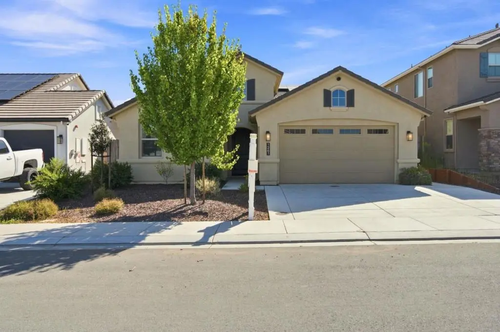 Single Family Residence for sale at 1261 Azalea Drive, Hollister, CA featuring 3 beds and 3 baths