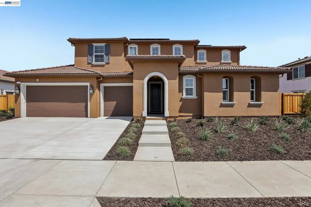 Single Family Residence for sale at 421 Trellis Way, Brentwood, CA featuring 5 beds and 5 baths