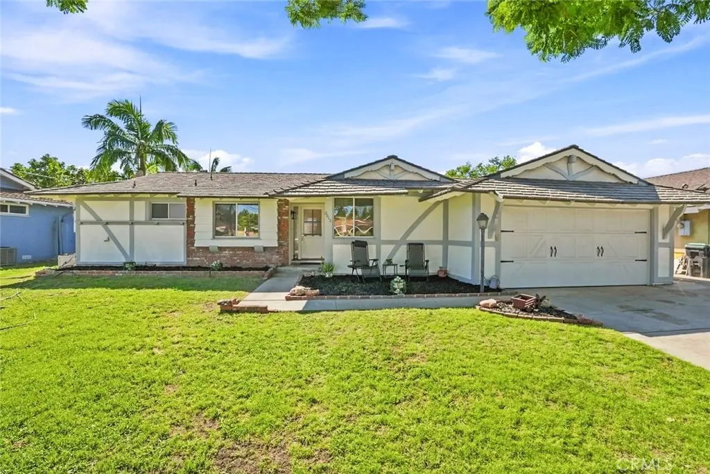 2612 Townley, Santa Ana, CA — listing photo 1