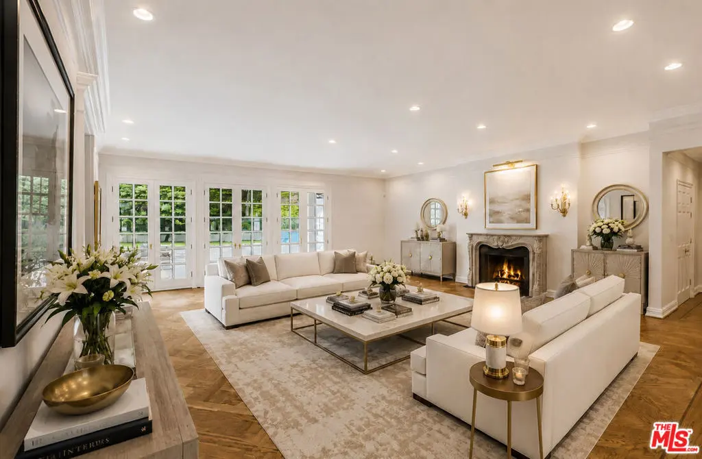 Single Family Residence for rent at 400 EVELYN Place, Beverly Hills, CA featuring 4 beds and 5 baths