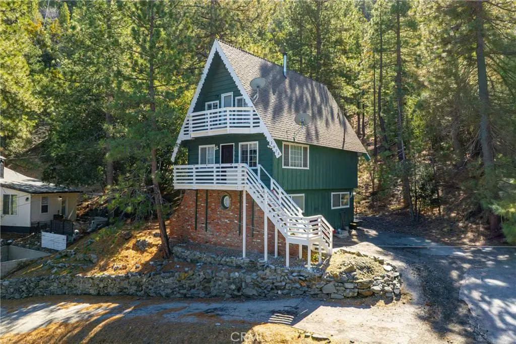 2073 Mojave Scenic Drive, Wrightwood, CA — listing photo 1