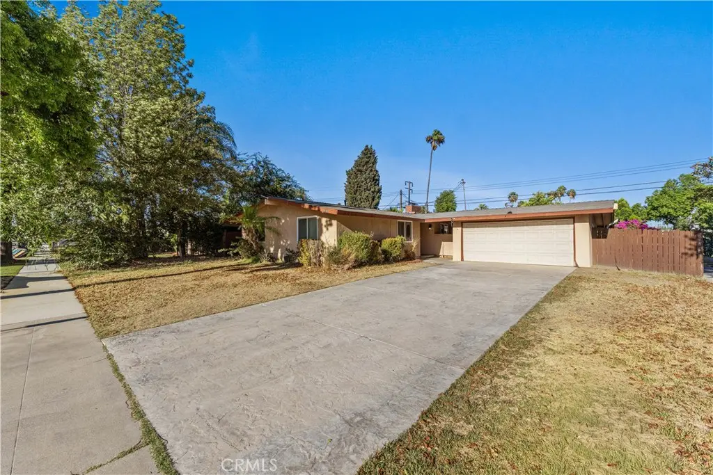 Single Family Residence for sale at 6790 El Cajon Dr, Riverside, CA featuring 3 beds and 2 baths