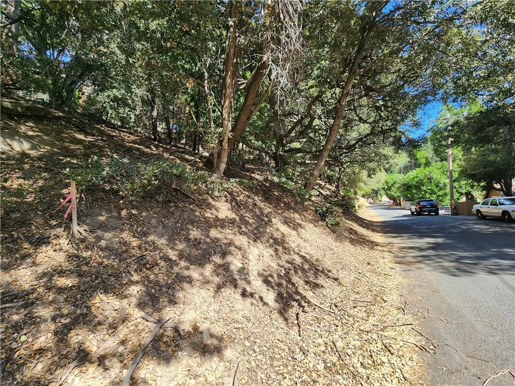 1127 Arbula Drive, Crestline, CA — listing photo 1