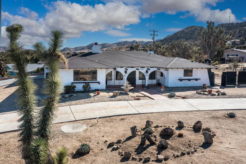 8687 Grand Avenue, Yucca Valley, CA — listing photo 1