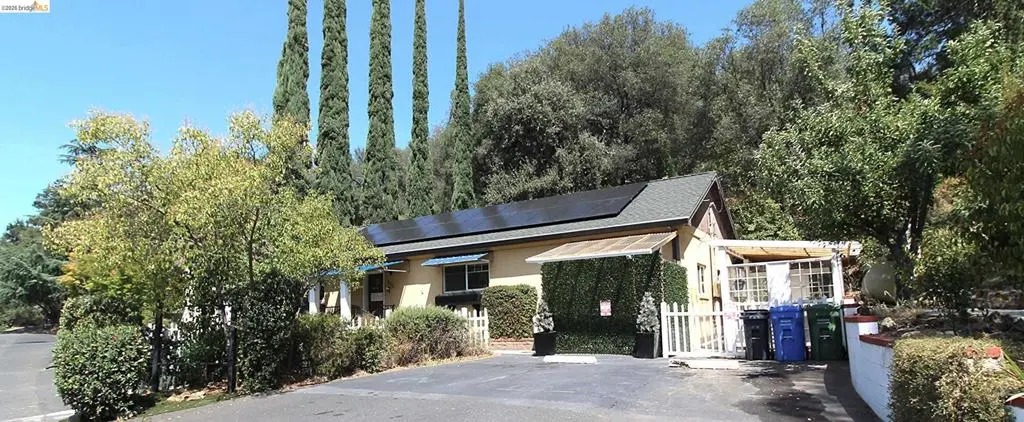 Single Family Residence for sale at 600 Woods Creek Dr, Sonora, CA featuring 3 beds and 2 baths