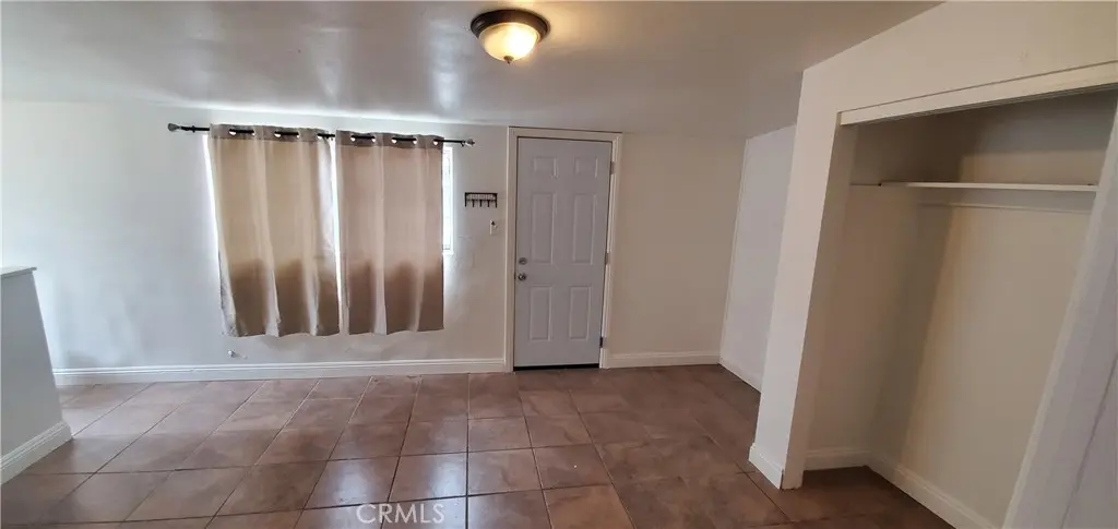 9621 San Vincente Avenue A, South Gate, CA — listing photo 1