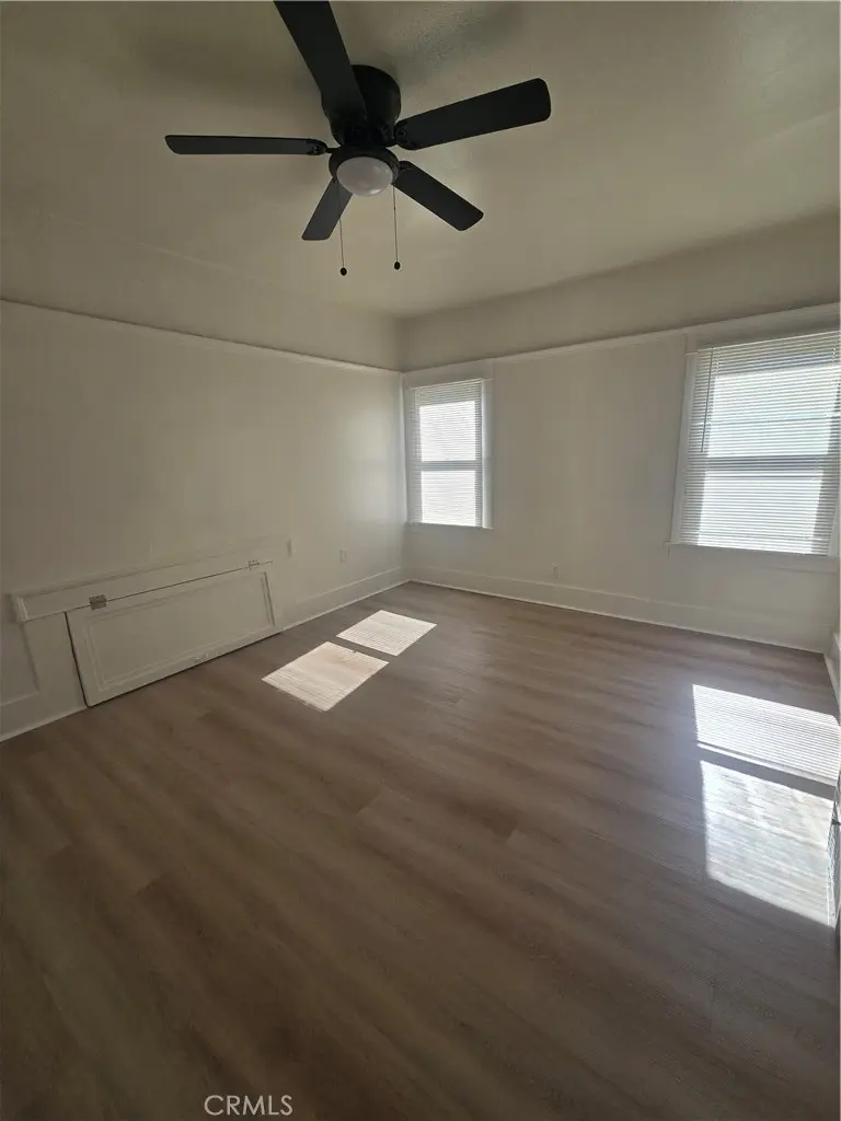 Apartment for rent at 942 E 2nd 7, Long Beach, CA featuring 1 bed and 1 bath