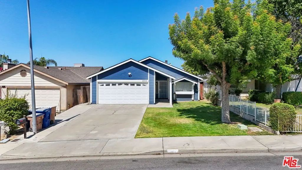 2918 La Costa Street, Bakersfield, CA — listing photo 1