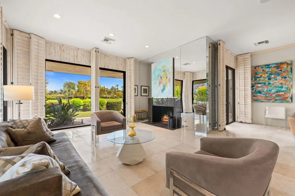 Single Family Residence for rent at 24 Columbia Drive, Rancho Mirage, CA featuring 3 beds and 3 baths