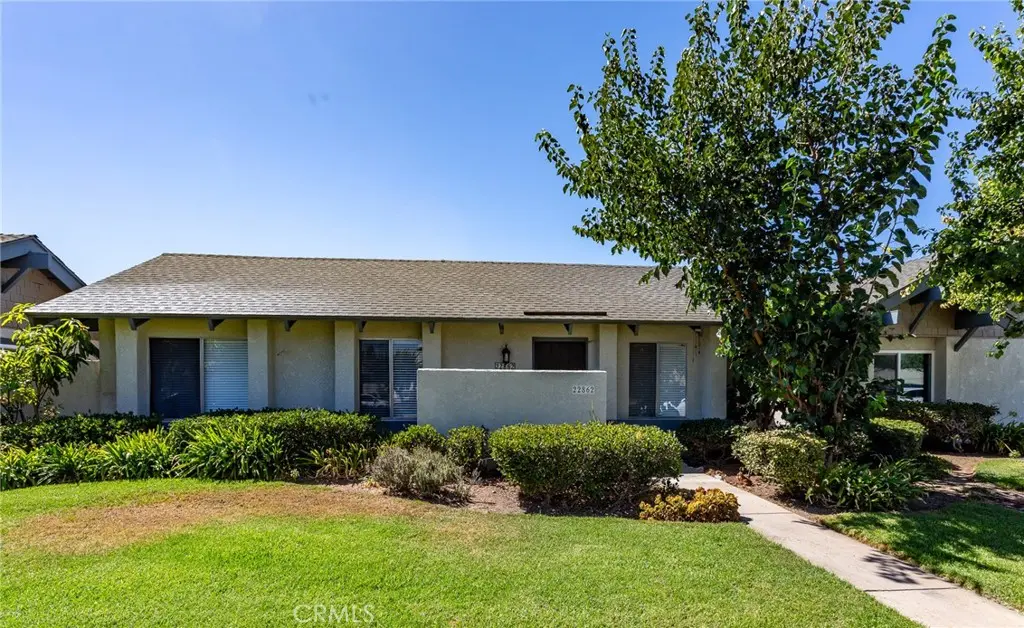22862 Caminito Manresa 16, Laguna Hills, CA — listing photo 1