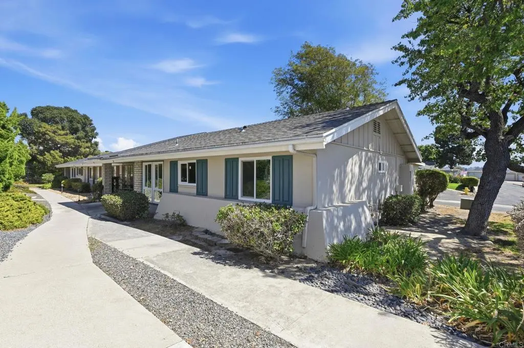 3760 Vista Campana S 20, Oceanside, CA — listing photo 1