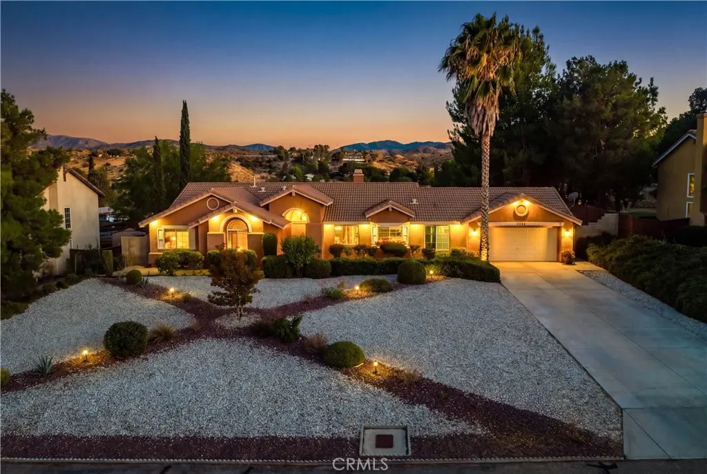 5370 E Avenue T10, Palmdale, CA — listing photo 1