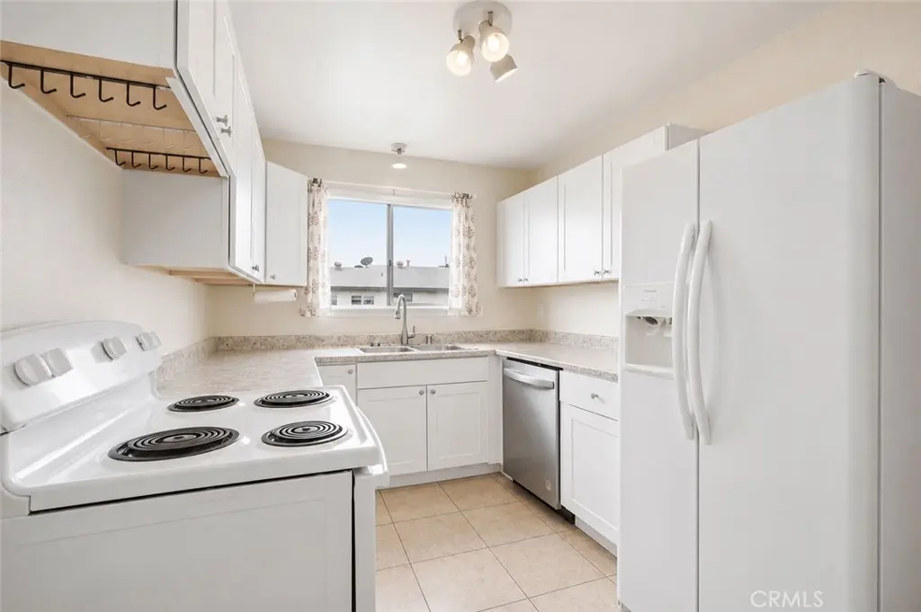 Condominium for sale at 4164 Cherokee Avenue W E, San Diego, CA featuring 2 beds and 2 baths