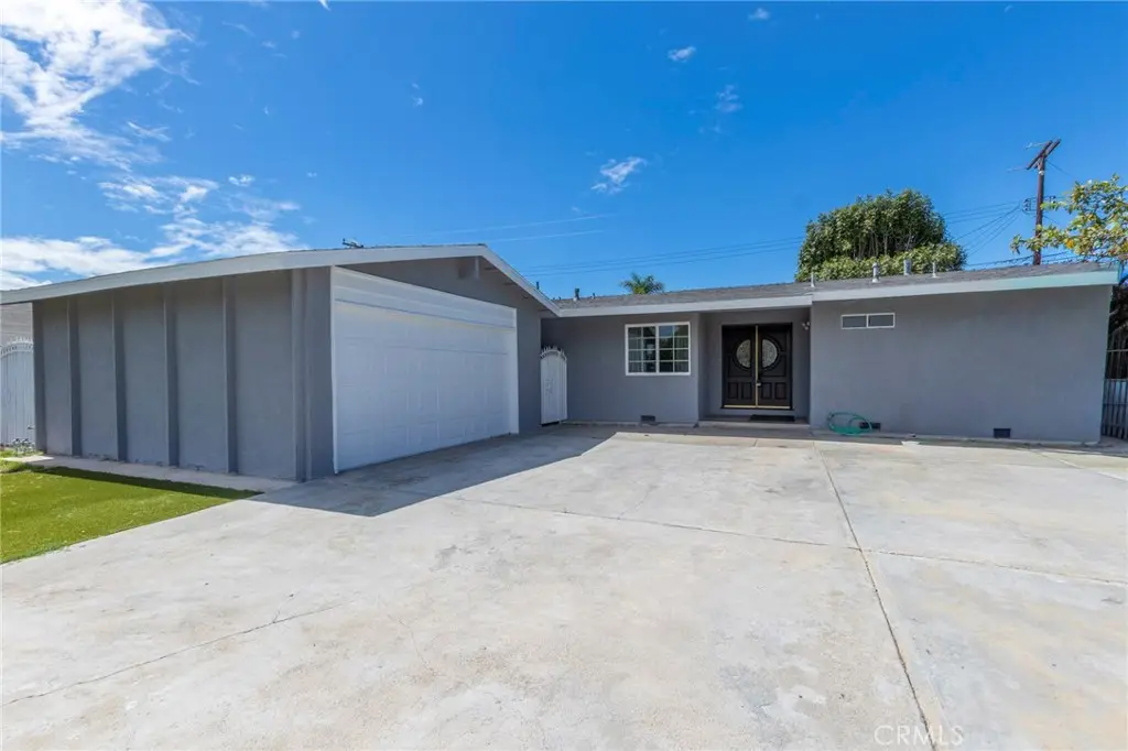 922 Toddy Street, Santa Ana, CA — listing photo 1