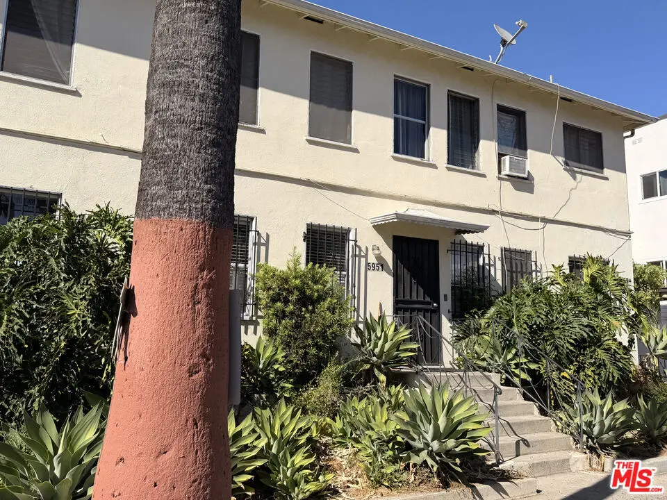 Residential Lease for rent at 5951 Carlton Way, Los Angeles, CA featuring 2 beds and 1 bath