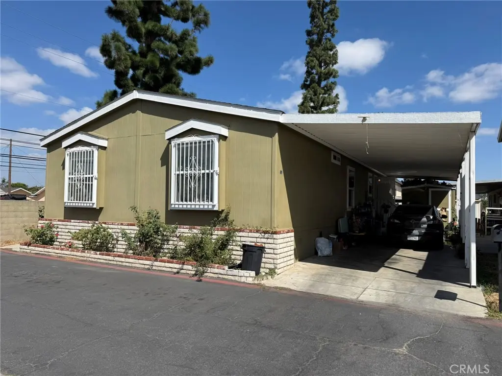 16600 Orange 25, Paramount, CA — listing photo 1