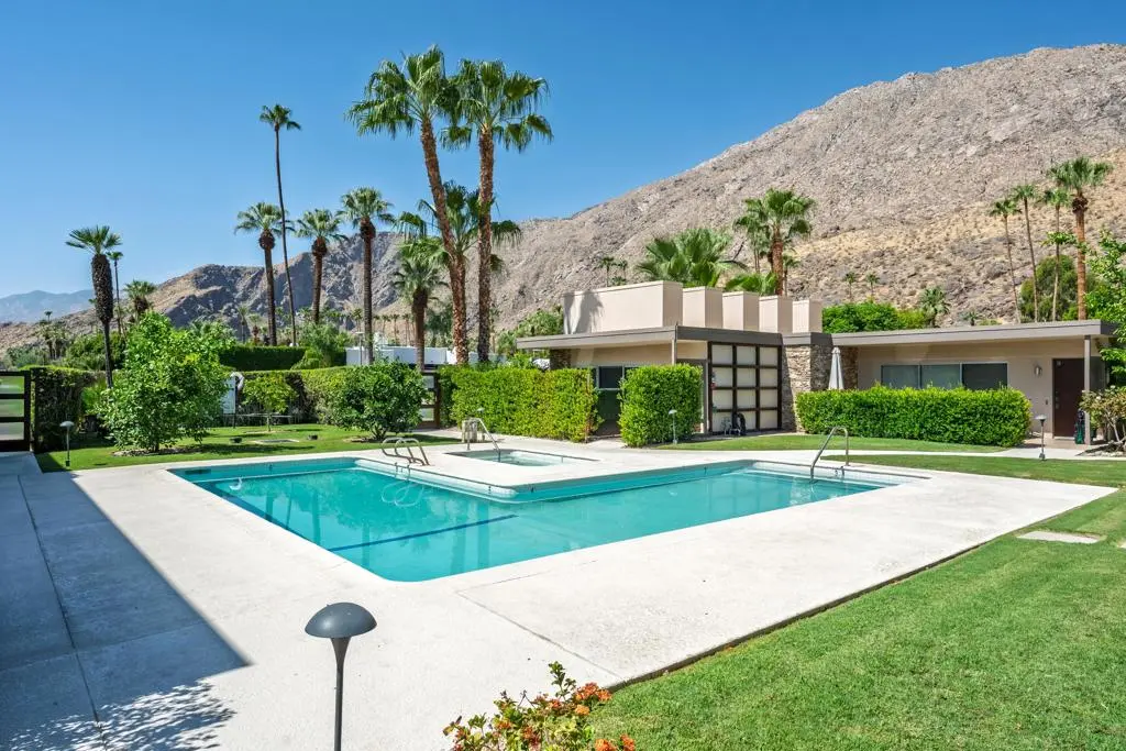 500 W Arenas Road 4, Palm Springs, CA — listing photo 1