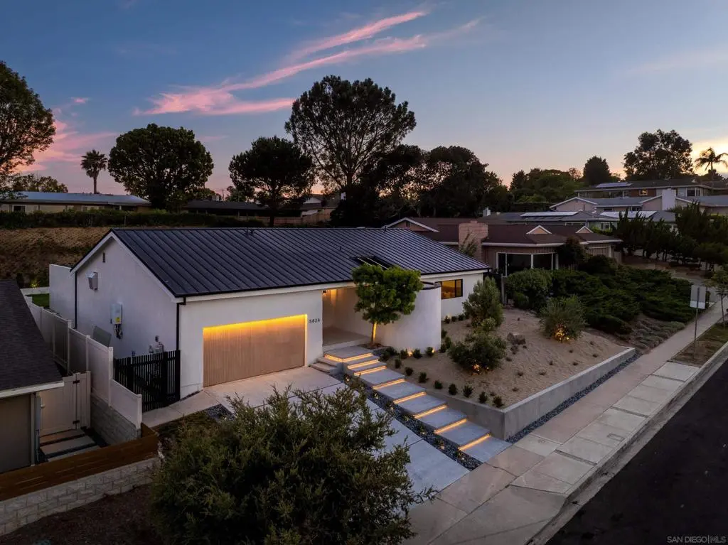 Single Family Residence for rent at 5826 Soledad Mountain Rd, La Jolla, CA featuring 3 beds and 3 baths