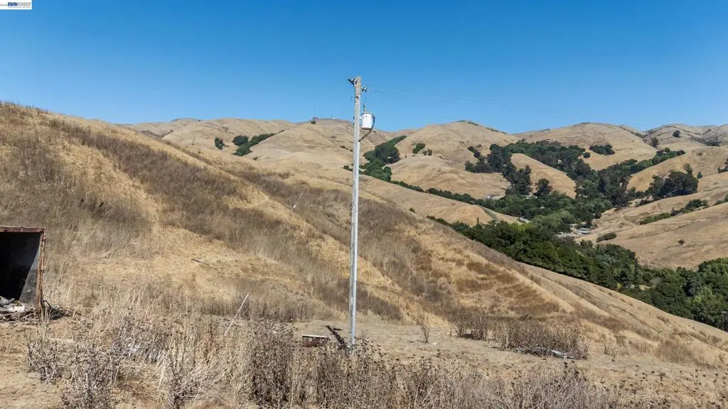 21479 Eden Canyon Rd, Castro Valley, CA — listing photo 1