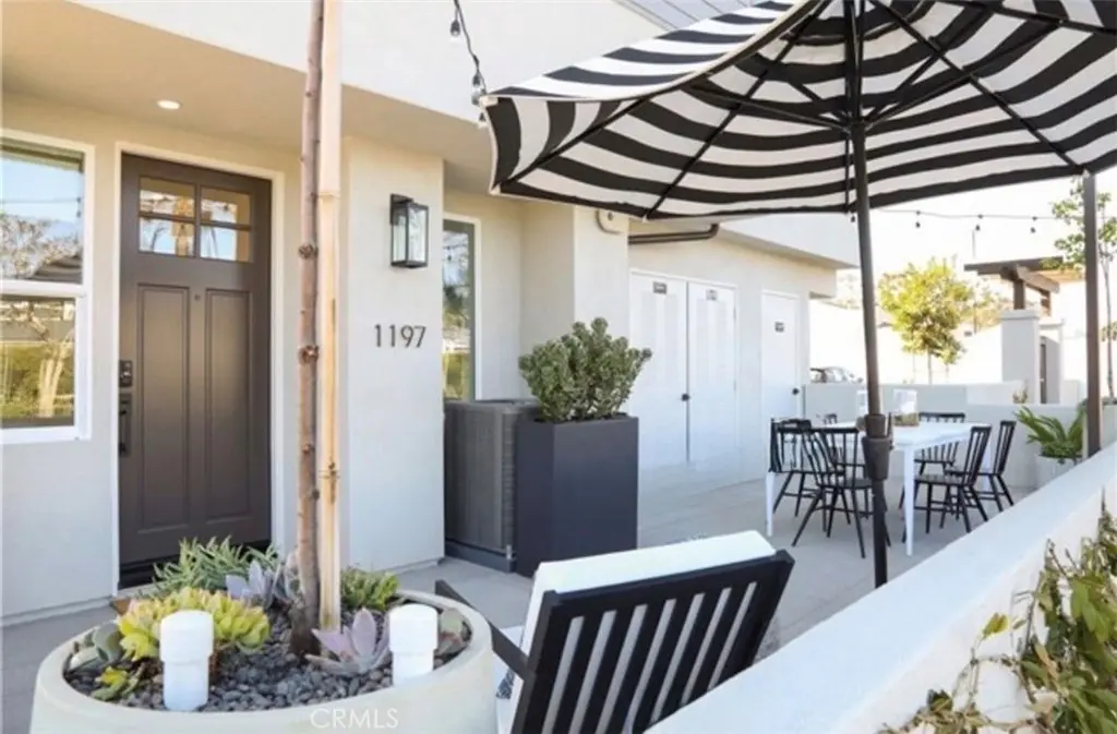 Residential Lease for rent at 1197 Winslow Lane, Newport Beach, Orange County, CA featuring 3 beds and 3 baths