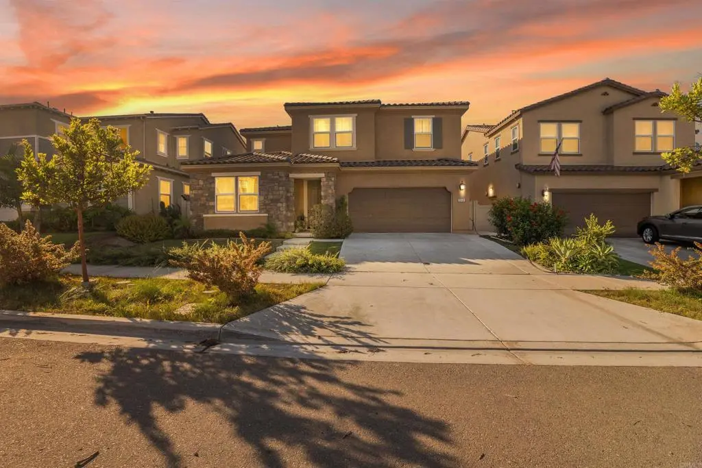 1248 Lorenzo Road, Chula Vista, CA — listing photo 1