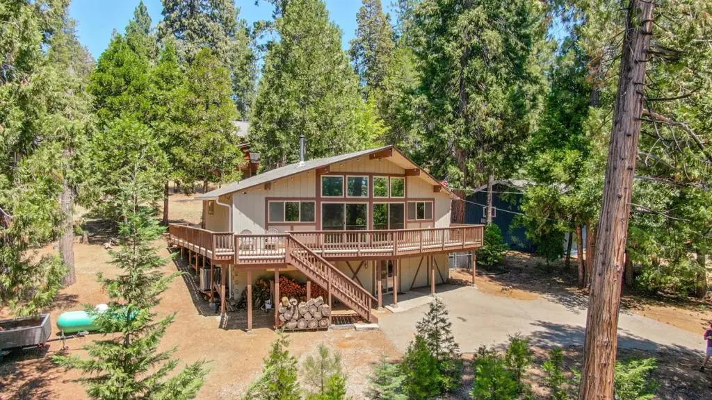 2320 Mustang Road, Arnold, CA — listing photo 1