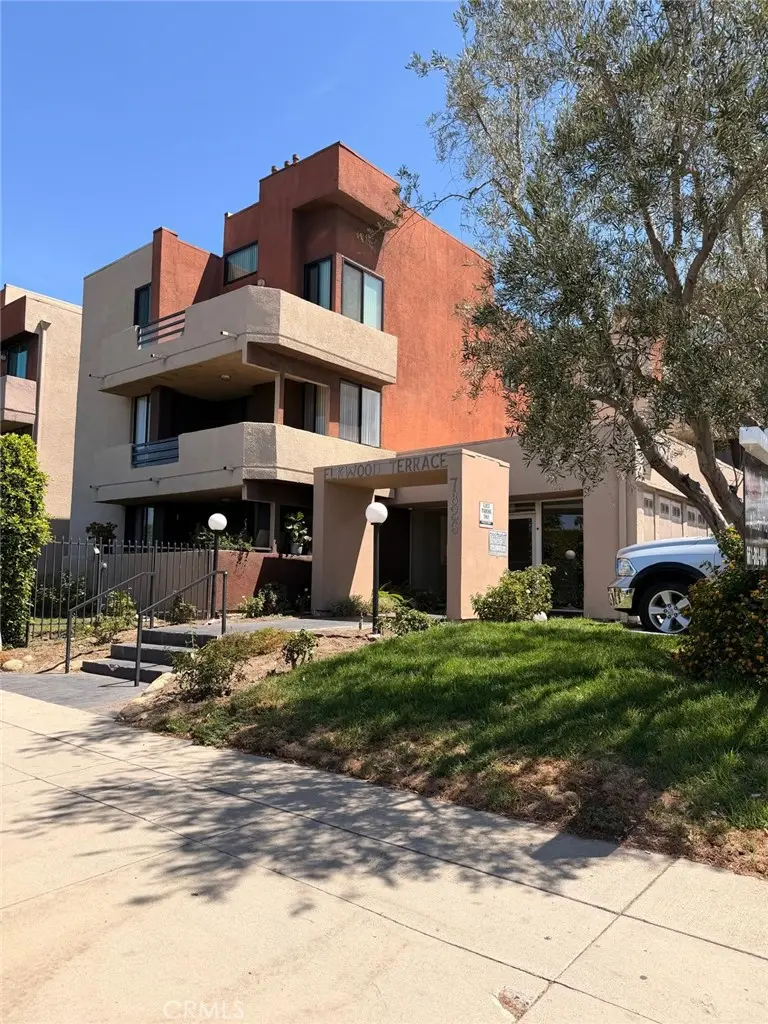 7826 Topanga Canyon Boulevard 210, Topanga, CA — listing photo 1