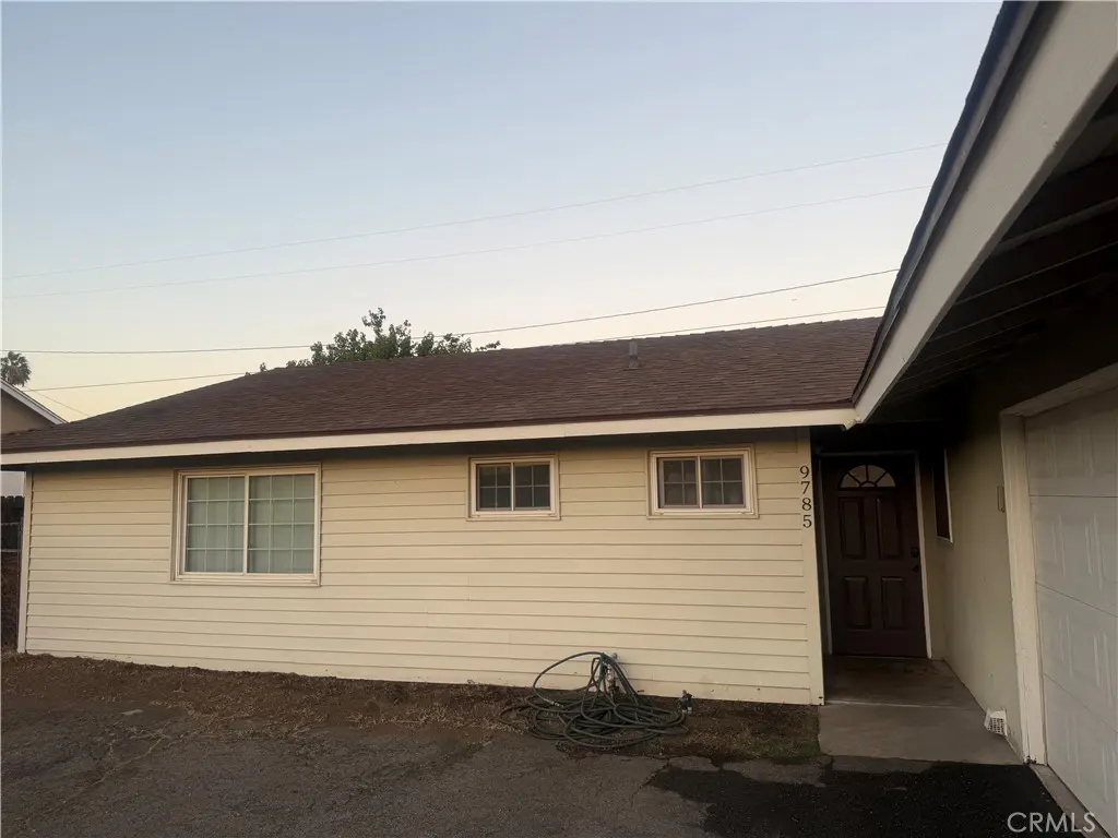 9785 Vine, Bloomington, CA — listing photo 1