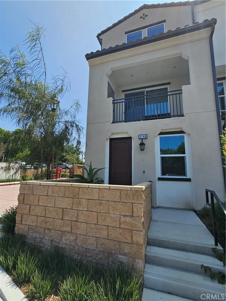 Townhouse for rent at 3748 Verdana Circle, La Verne, CA featuring 3 beds and 3 baths
