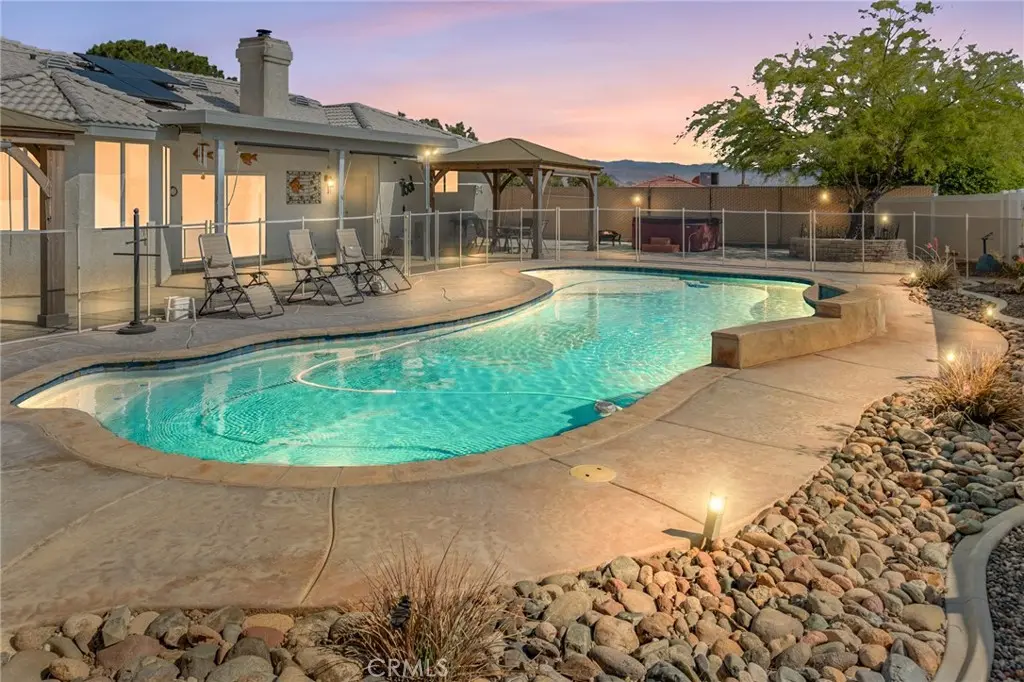 17112 Century Plant, Apple Valley, CA — listing photo 1
