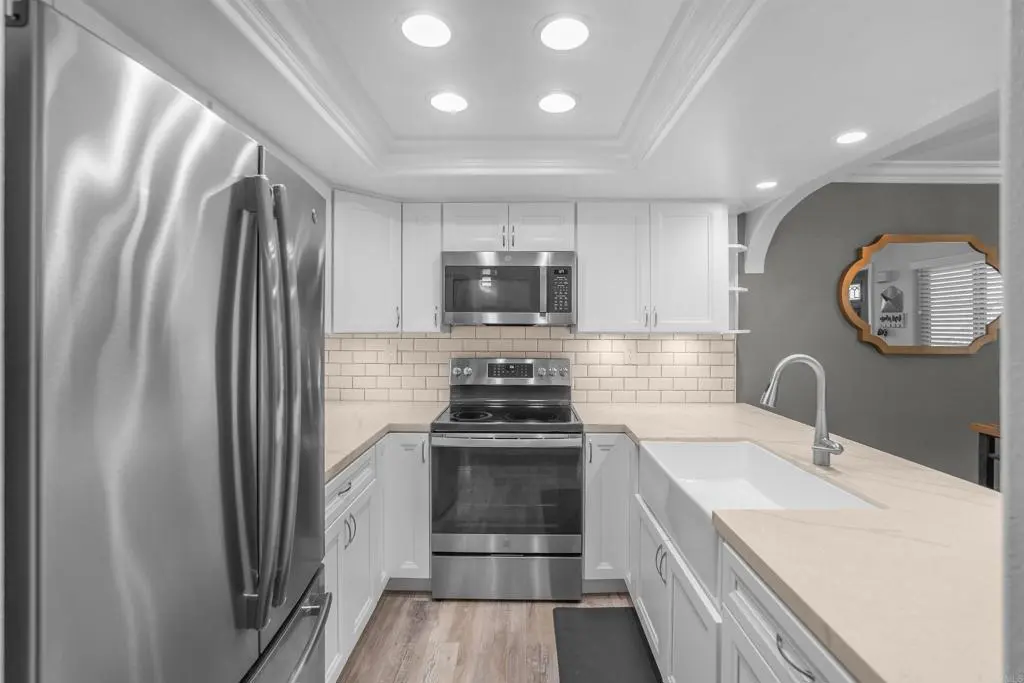 Condominium for sale at 2752 B Street 212, San Diego, CA featuring 2 beds and 1 bath