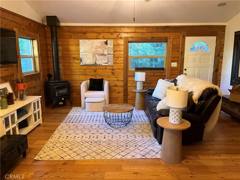 24839 Felsen Drive, Crestline, CA — listing photo 1