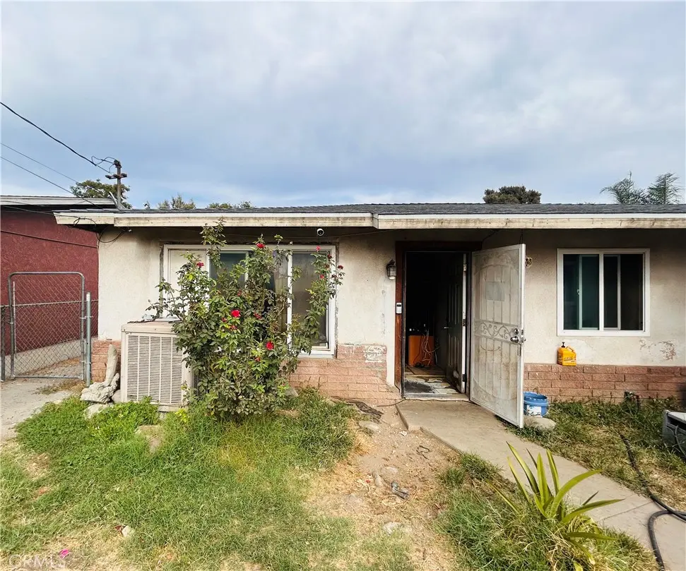8671 Redwood, Fontana, CA — listing photo 1