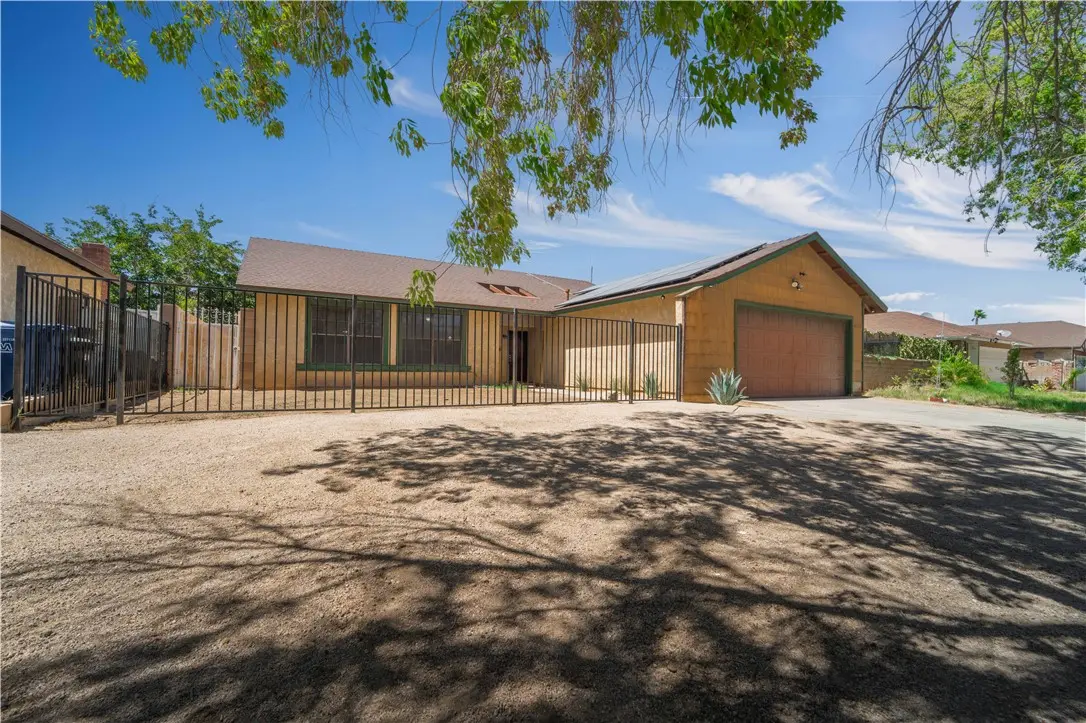 45115 18th Street W, Lancaster, CA — listing photo 1